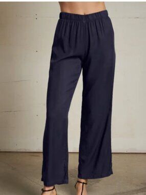 Perfectwhitetee Navy Hana Tencel Pull On Pant Size: M